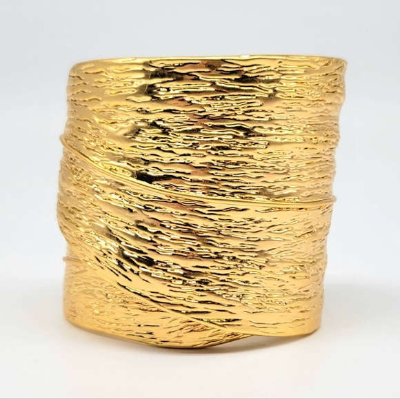 Yves Saint Laurent Paris HEAVY RARE Chunky Wide Gold Leaf Cuff Bracelet - Picture 3 of 11